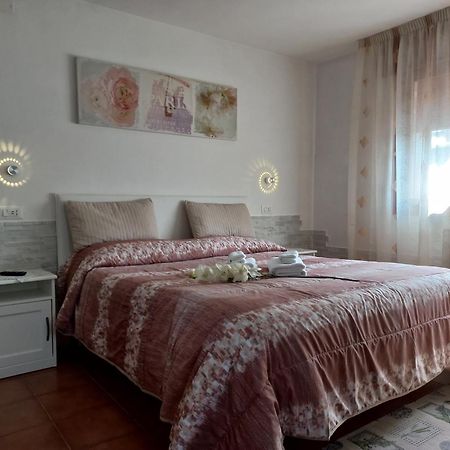 Appartamento Le Magnolie Местре Екстер'єр фото