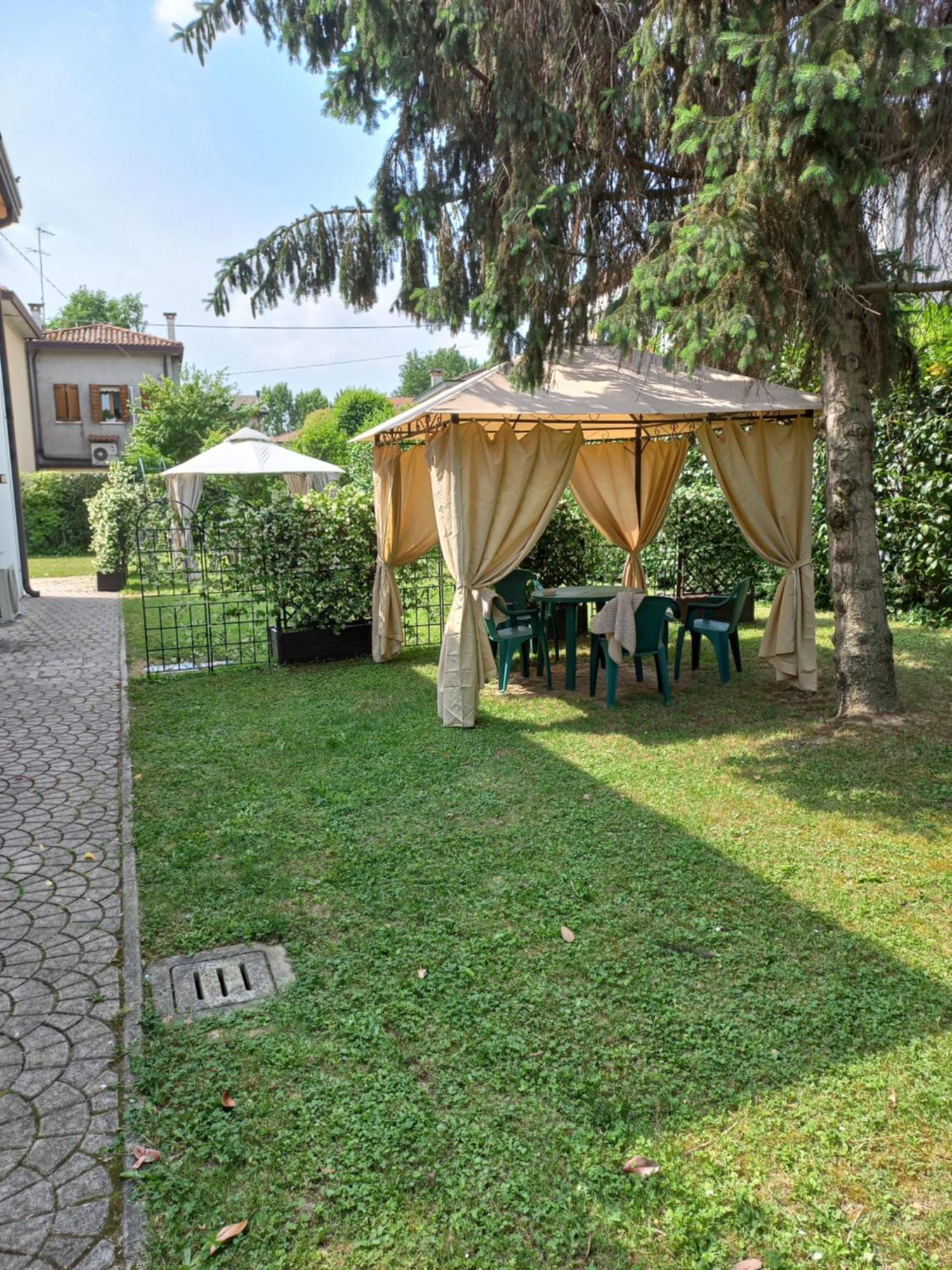 Appartamento Le Magnolie Местре Екстер'єр фото